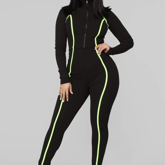Fashion Nova Pants - Jumpsuit